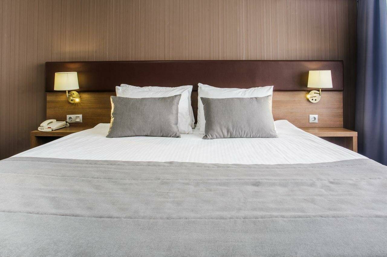 Фотографии номера Номер делюкс комфорт с 1 двуспальной кроватью в Гостинице Жемчужина Сочи