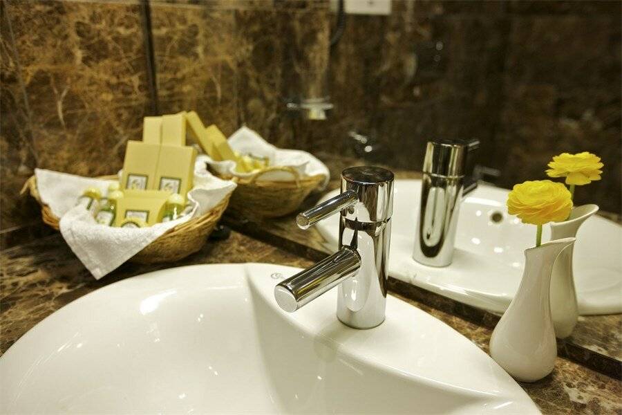 Фотографии номера Люкс Премиум в Гостинице Жемчужина Сочи