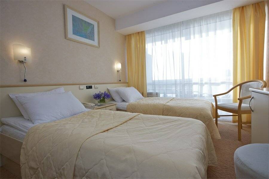 Фотографии номера Стандарт с двумя раздельными кроватями в Гостинице Жемчужина Сочи