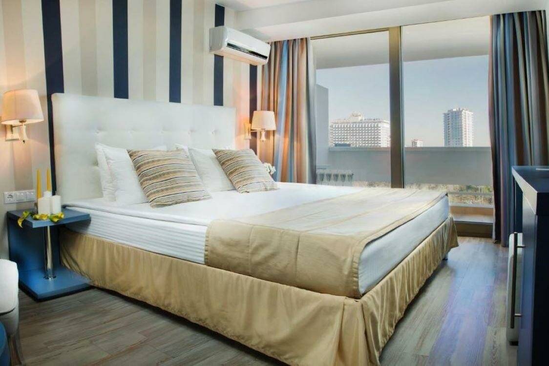 Фотографии номера Номер стандарт премиум с 1 двуспальной кроватью в Гостинице Жемчужина Сочи