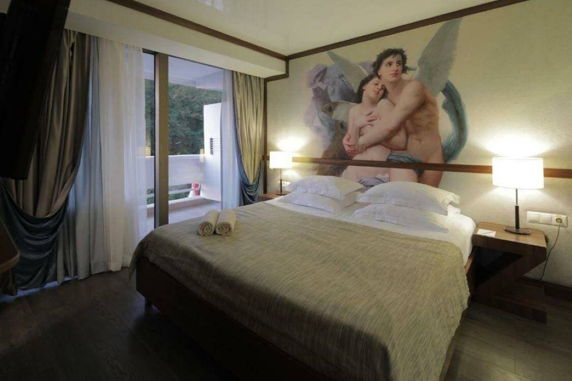 Номер люкс  Романтик