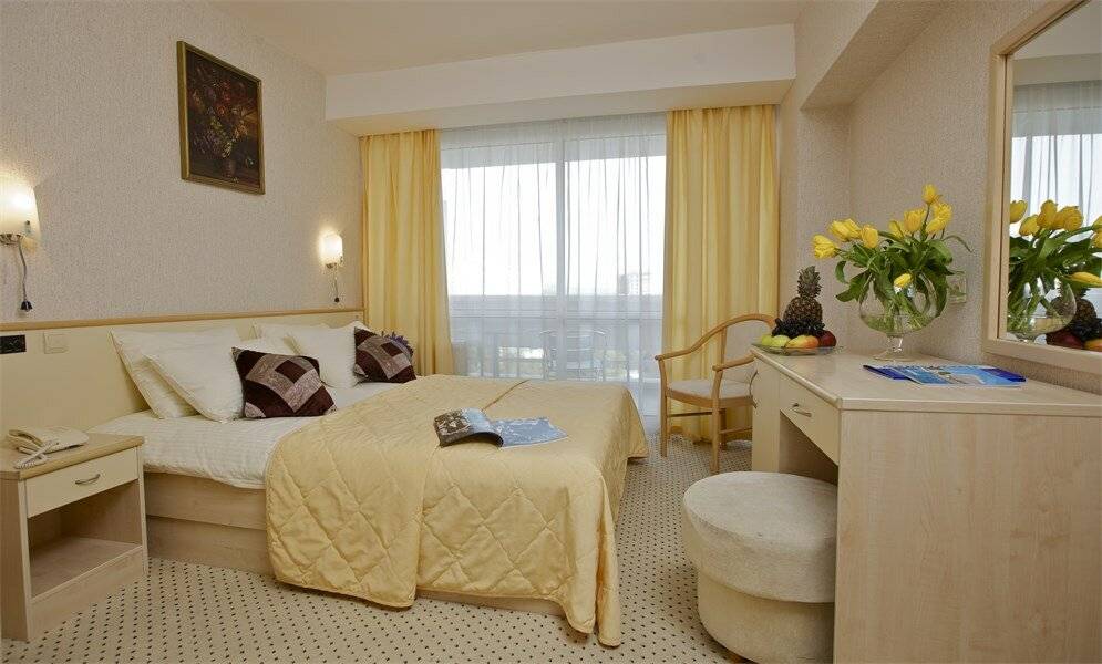 Стандарт с двуспальной кроватью